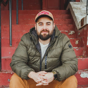 Meet your Posher, Adam